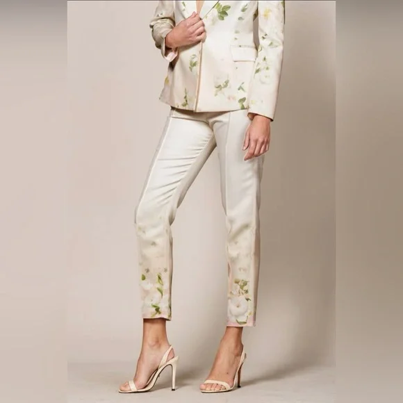 NWT Boutique Chloe Floral Printed Blazer & Straight-Leg Pant Set |Two-Piece Suit - Picture 9 of 10